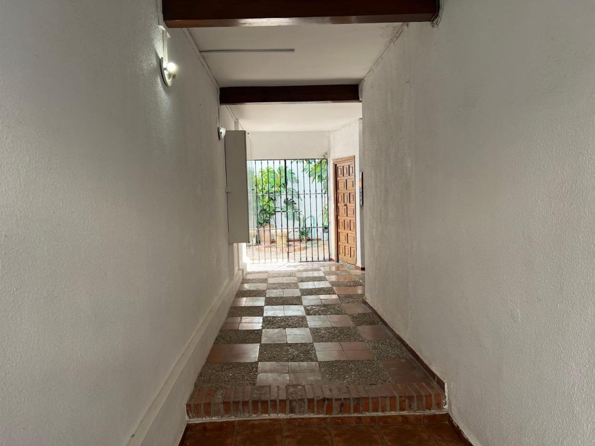 Apartamento Los Califas A 100M De La Catedral Apartment Кордоба Екстериор снимка